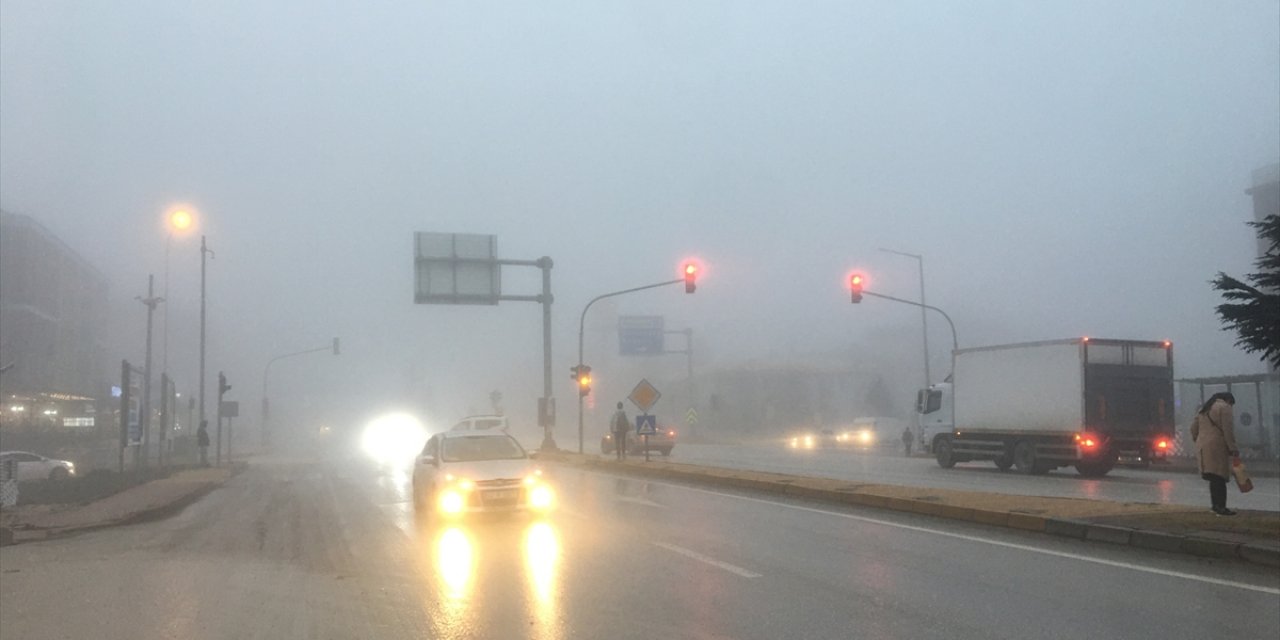 Konya’da sis etkili oluyor! Görüş mesafesi 20 metreye kadar düştü