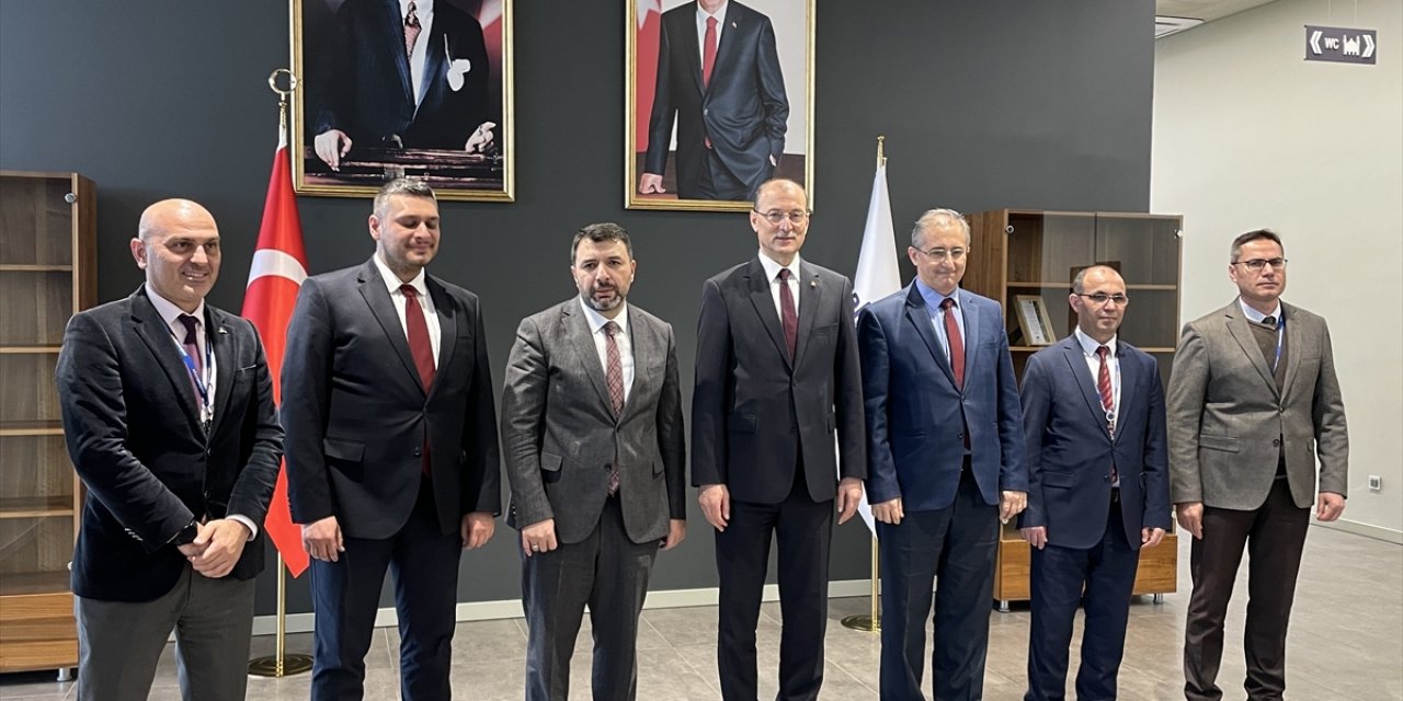 Protokol Konya’da imzalandı! Sanayi devlerinin ithal ettiği parçaları KOBİ’ler üretecek