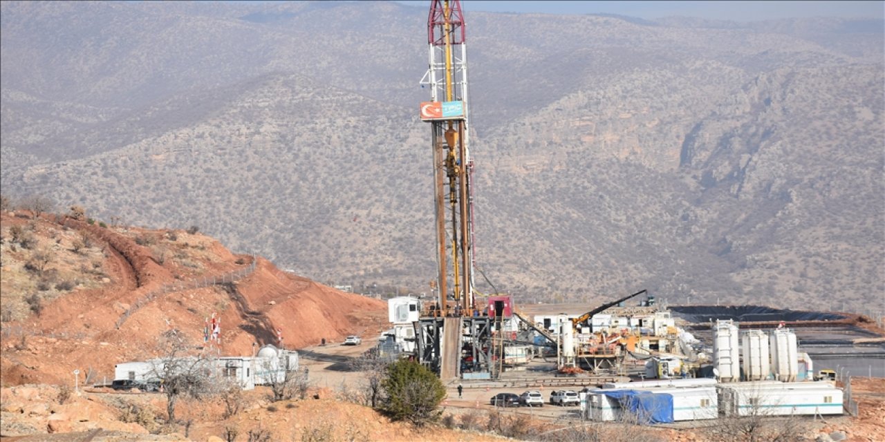 Terörden temizlenen ilimizden günde 5 bin varil petrol çıkıyor