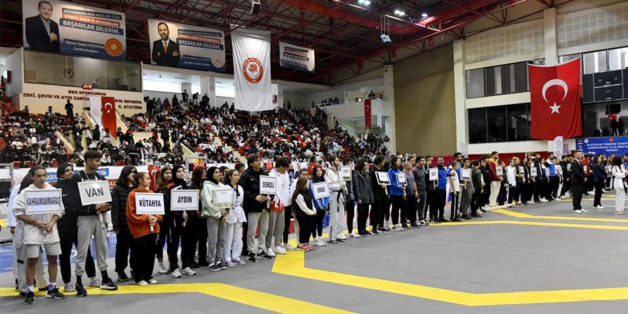 Karatay Belediyespor'lu taekwondoculardan 6 önemli derece