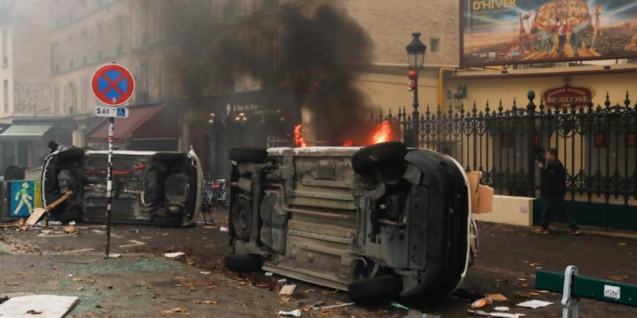 PKK yanlıları Paris’i savaş alanına çevirdi: 31 polis yaralandı