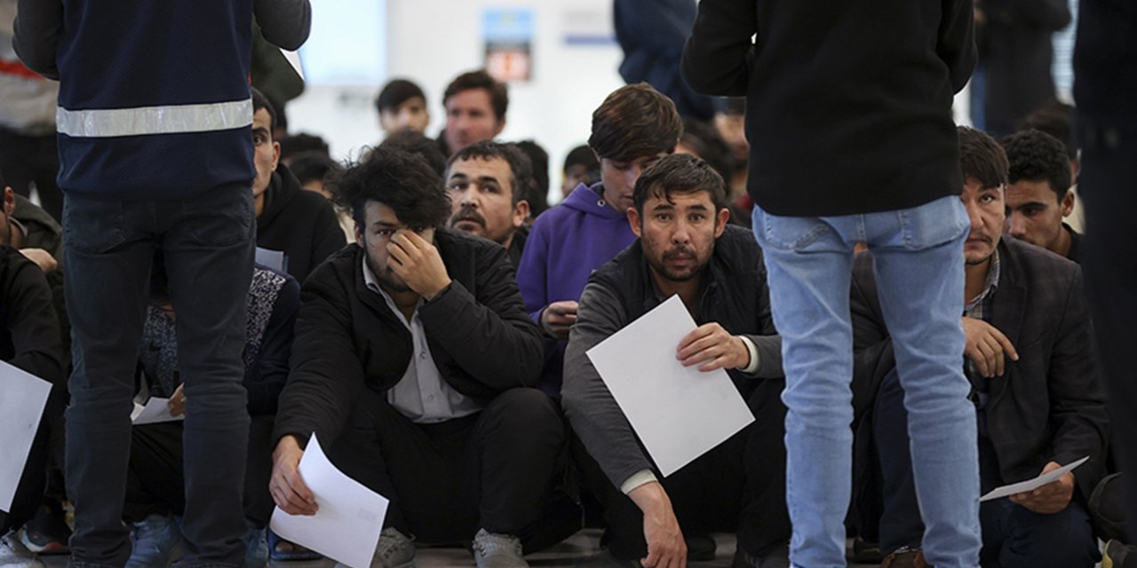 Yılbaşından bu yana kaç düzensiz göçmen sınır dışı edildi?