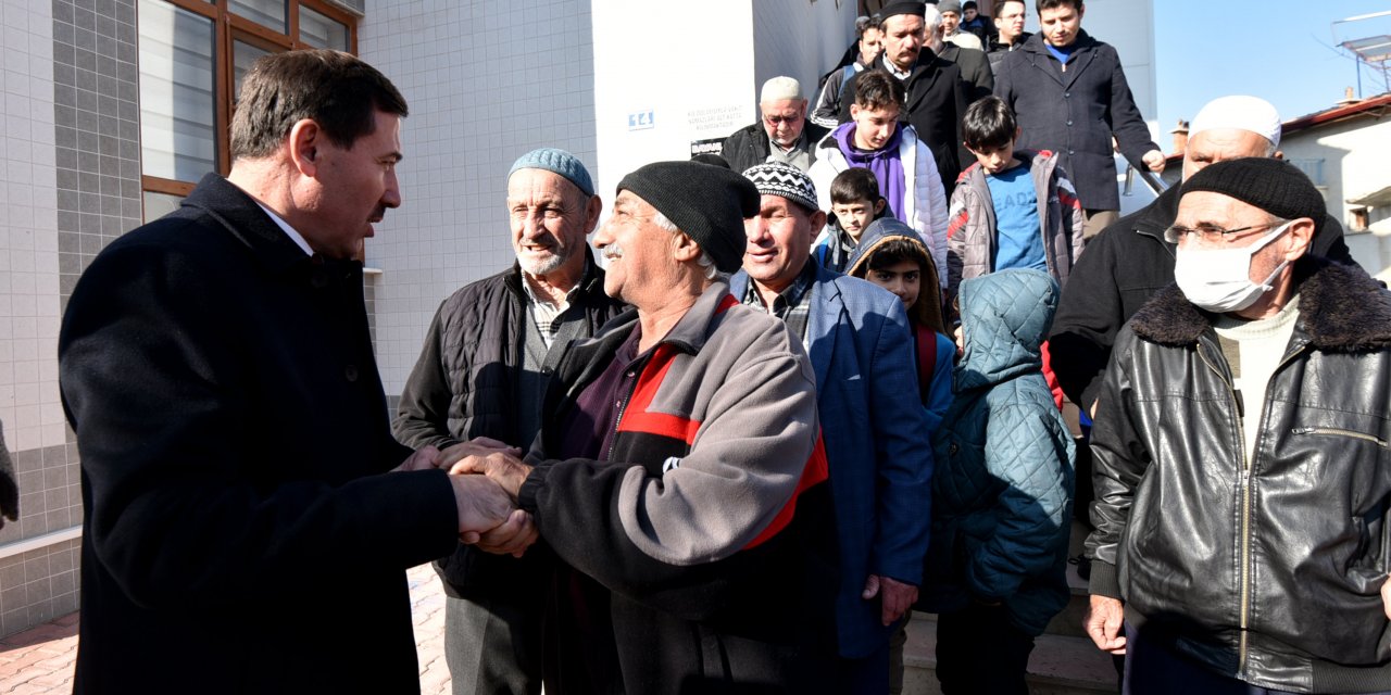 Başkan Kılca, Cuma namazı sonrası Kur’an Kursu öğrencileriyle buluştu