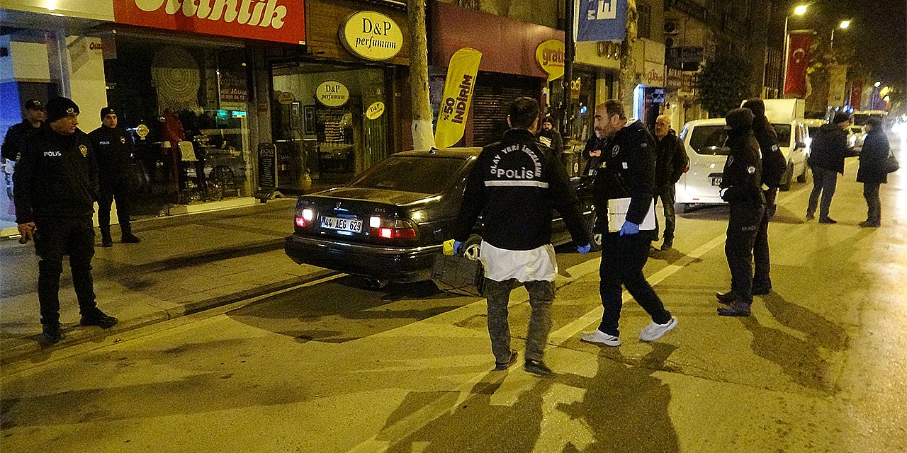 Silahlı kavgada kan aktı: 2 ölü