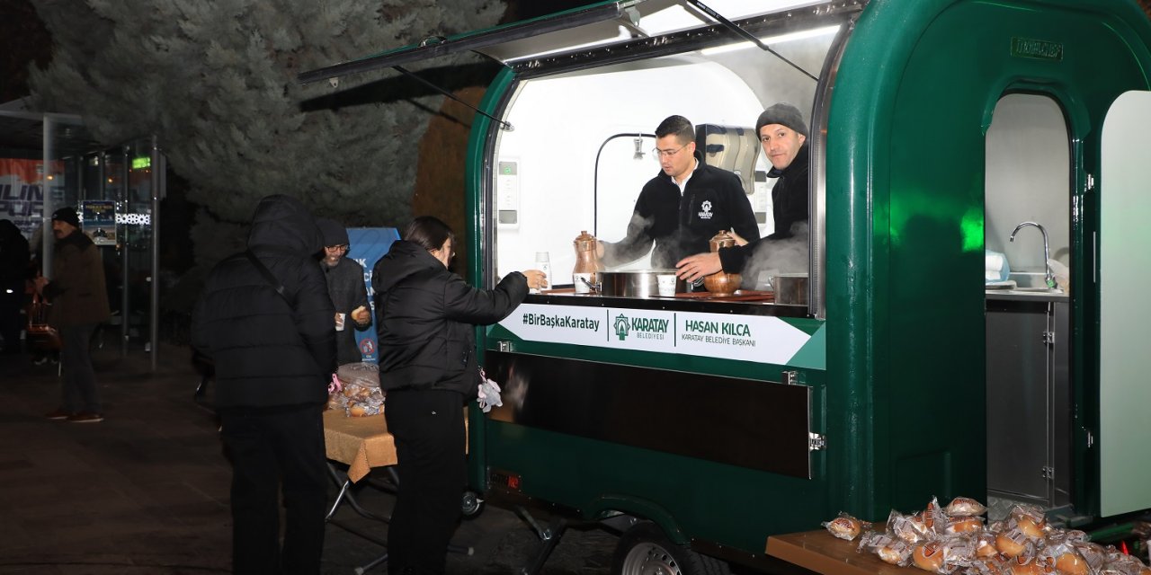 Karatay’da sabah işe ve okula gidenlerin içleri sıcak çorba ile ısınıyor