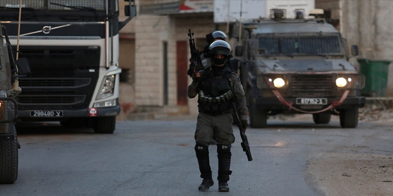 İşgalci İsrail ordusu Batı Şeria'da Filistinli bir çocuğu öldürdü