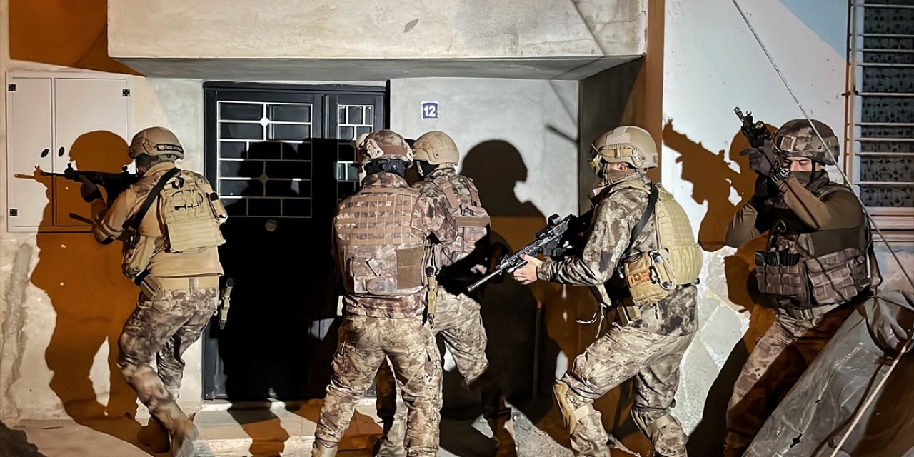 PKK operasyonu: 8 gözaltı