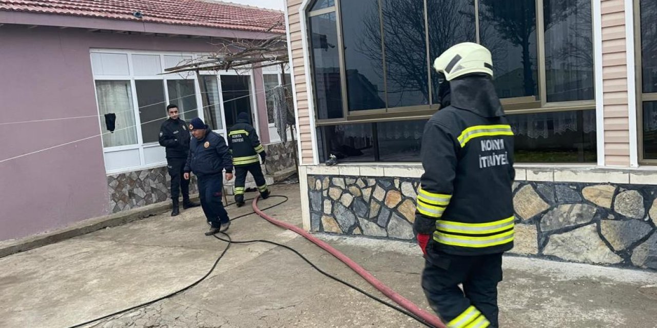 Konya’da sobayı yakıp alışverişe giden ailenin evi yandı