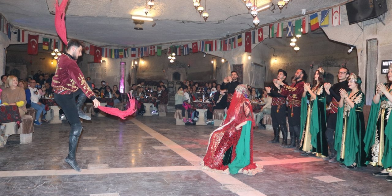 Gazeteciler Türk gecesi etkinliğinde bir araya geldi