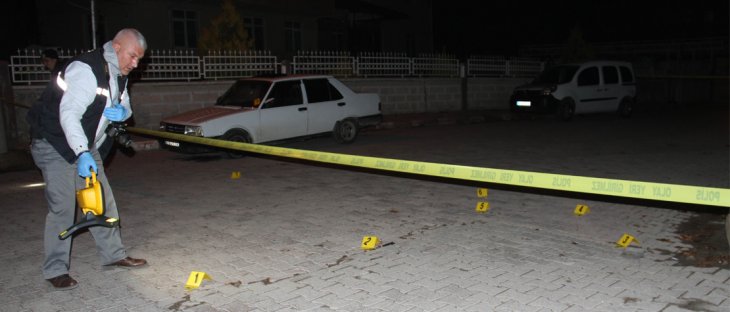 Konya'da seyir halindeki otomobile silahlı saldırı