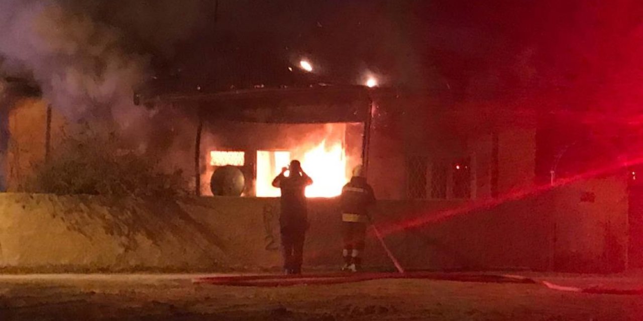 Konya’da yangın çıkan evin sahibi son anda kurtarıldı