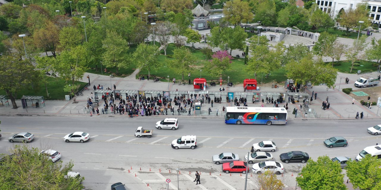 Konya’nın yeni caddesine yeni otobüs hattı