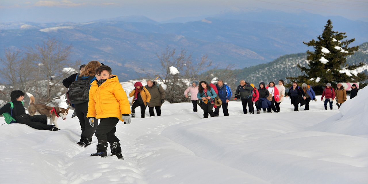 Antalya'da kar kalınlığı 115 santimetreye ulaştı