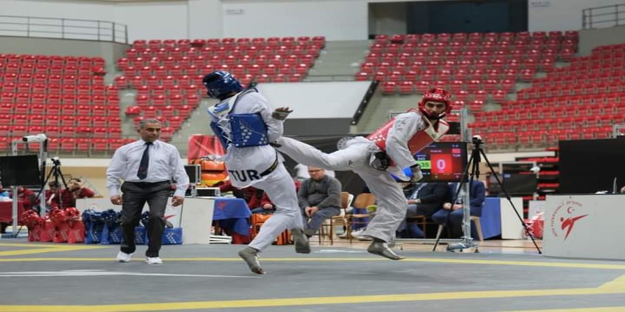 Karatay Belediyespor taekwondo sporcularından önemli başarı