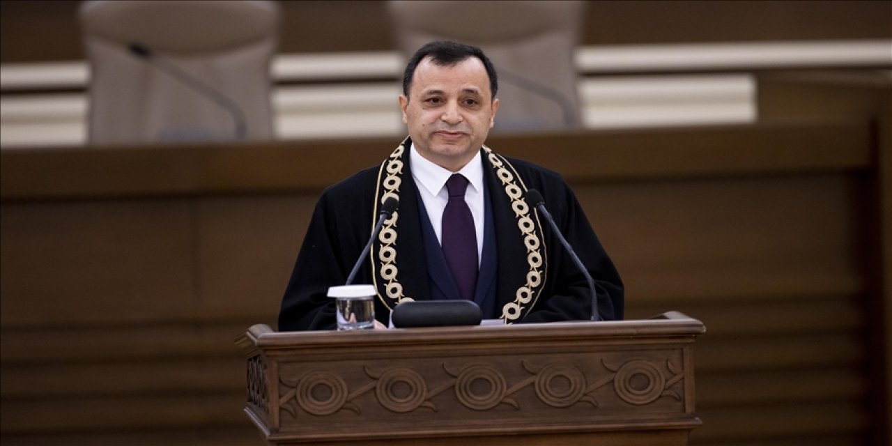 Son Dakika: Anayasa Mahkemesi Başkanlığına Zühtü Arslan yeniden seçildi