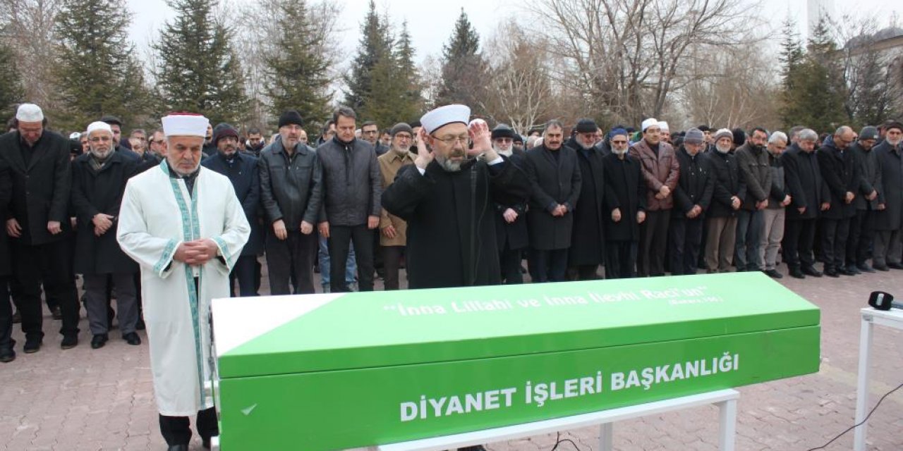 Diyanet İşleri Başkan Yardımcısı Huriye Martı'nın acı günü! Konya’da defnedildi