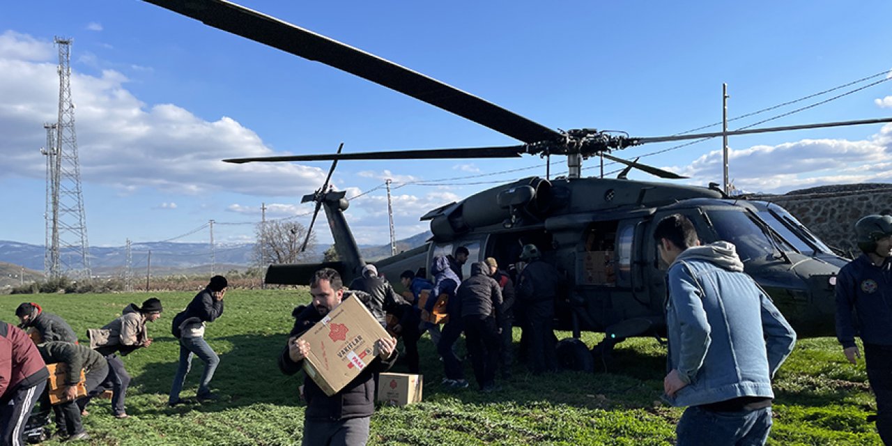 Gaziantep kırsalındaki depremzedelere askeri helikopterle yardım malzemesi ulaştı