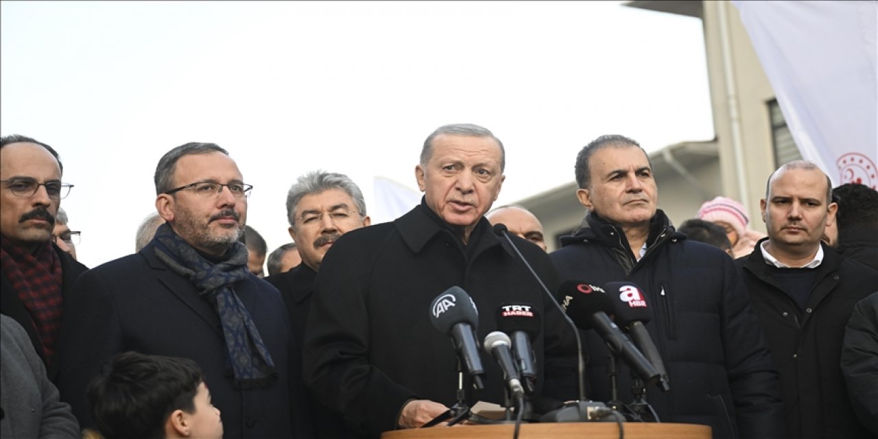 Cumhurbaşkanı Erdoğan: Asrın felaketi diyebileceğimiz bu depremler, 10 büyük ilimizde çok büyük yıkımlara sebep oldu