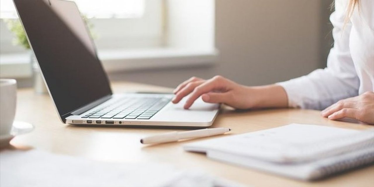 Kamuda 10 yaş ve altı çocuğu olan kadın çalışanlara idari izin kararı