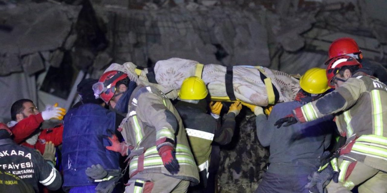 29 yaşındaki anne 111 saat sonra kurtarıldı, geride unutamayacağı bir acı bıraktı