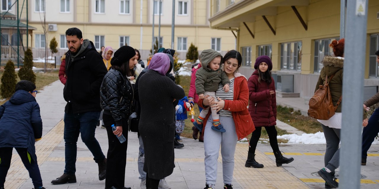 Konya'da bulunan yurtlara 7 bine yakın depremzede yerleştirildi