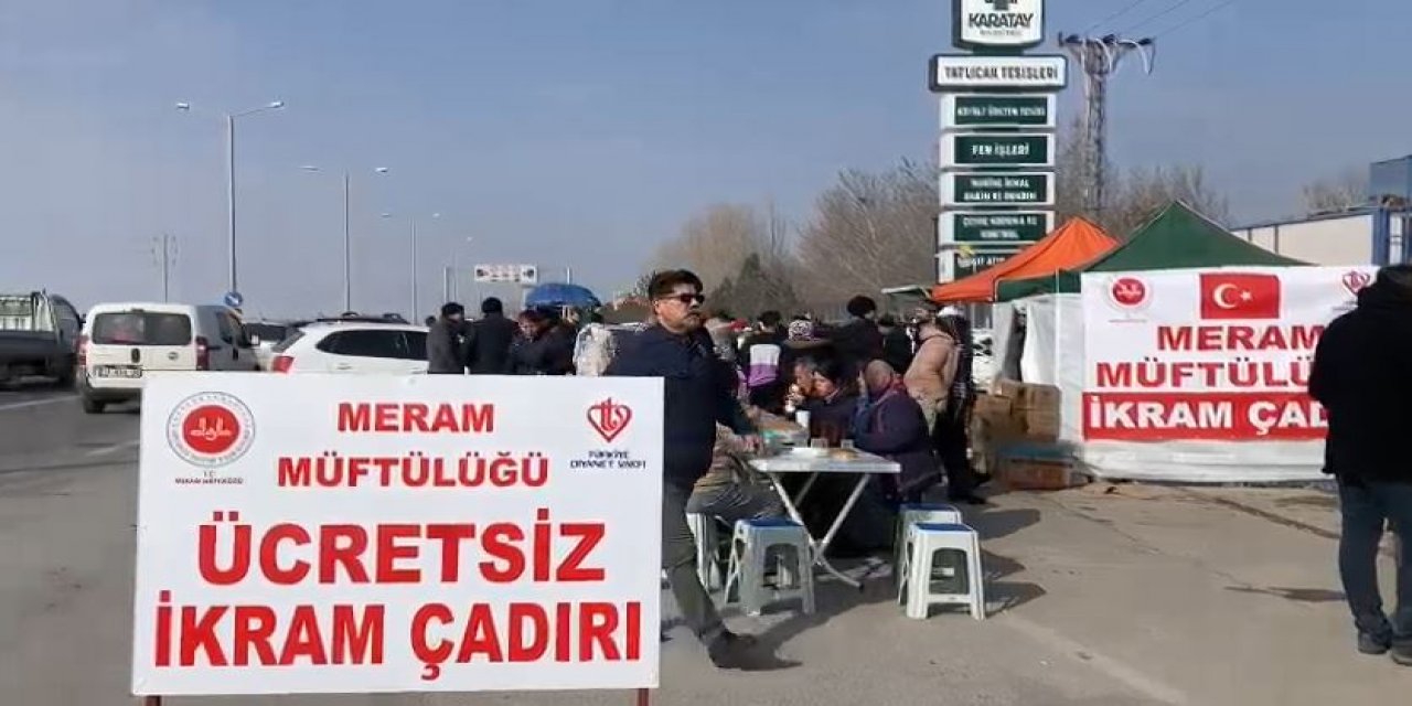 Konya girişinde depremzedeler böyle karşılanıyor