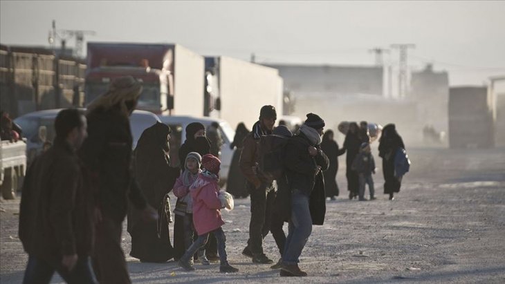 Son 24 saatte 12 bin sivil sınır hattına yakın bölgelere göç etti