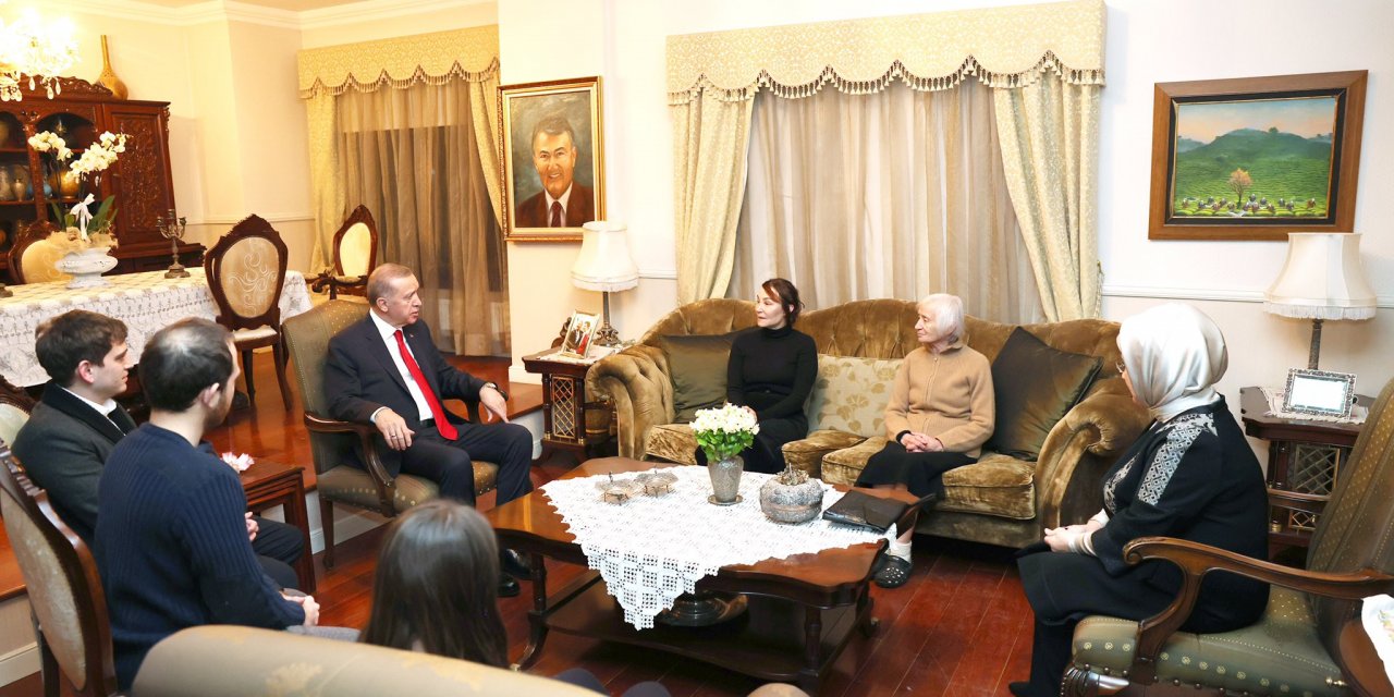 Cumhurbaşkanı Erdoğan ve eşi Emine Erdoğan'dan, Baykal ailesine taziye ziyareti