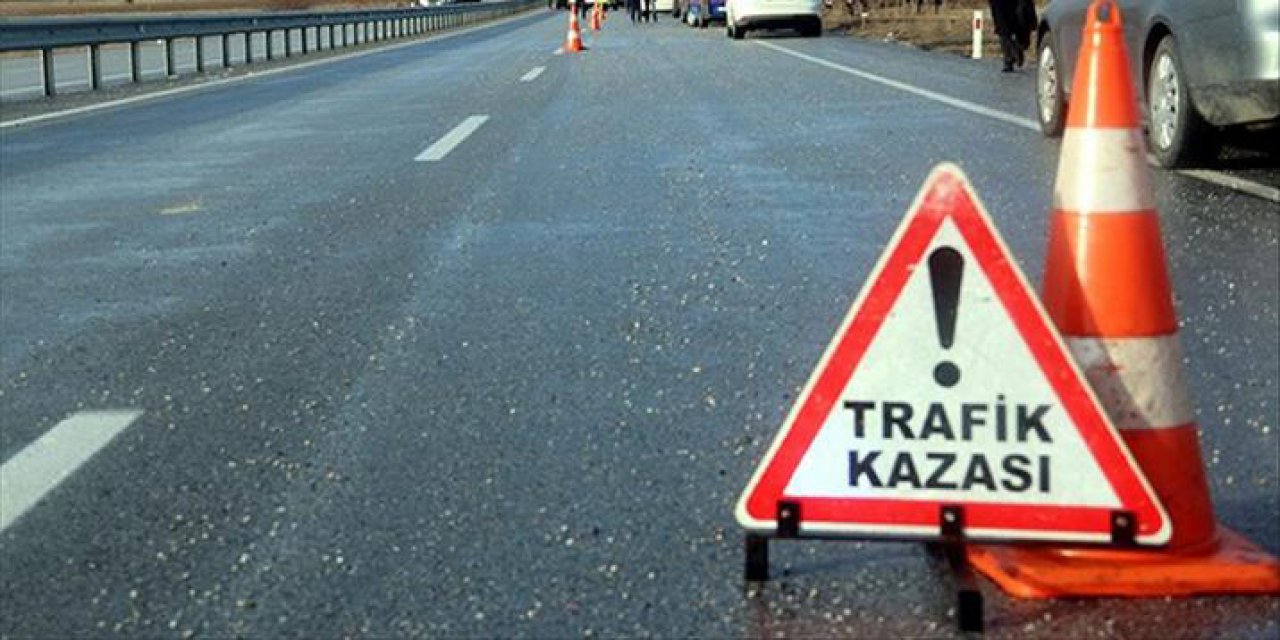 Otomobil TIR’a çarptı: 2 ölü, 2 ağır yaralı