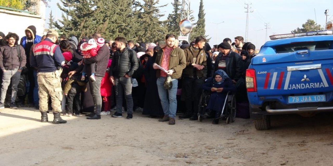 Deprem sonrası ülkesine dönen Suriyeli sayısı açıklandı