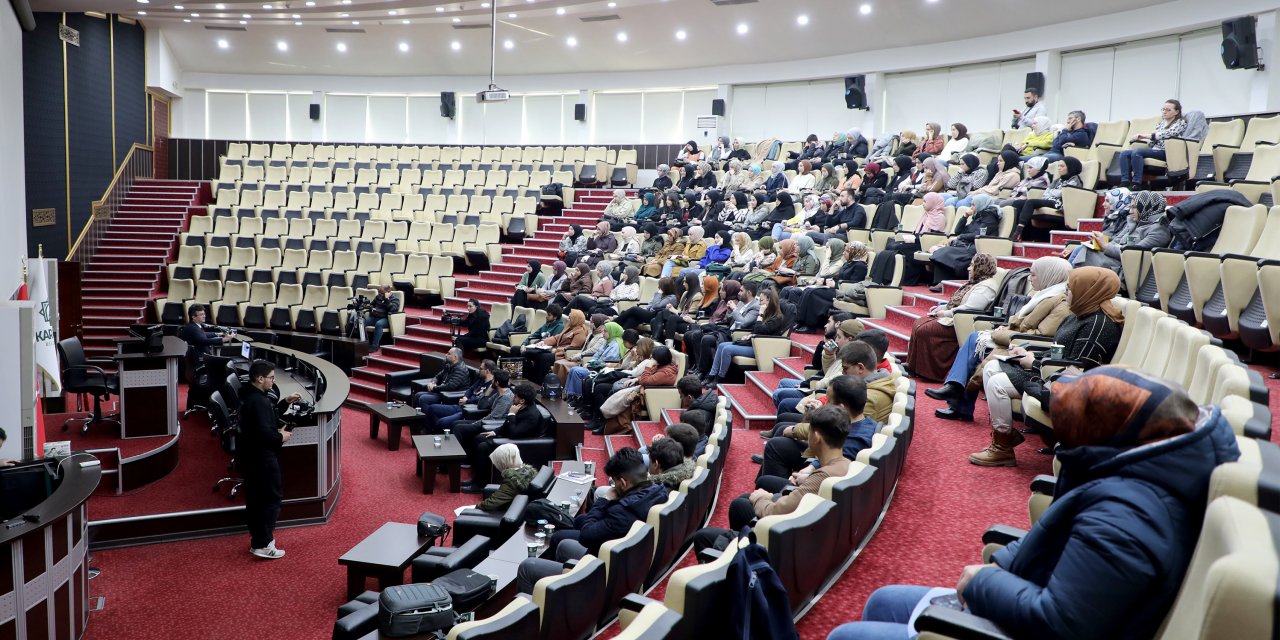 Karatay’da “Afet sonrası çocuklara nasıl yaklaşmalıyız?” semineri