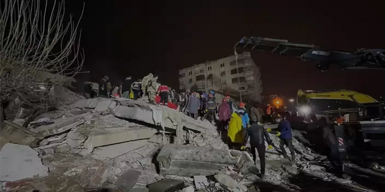 Son Dakika: Hatay'da 6,4 büyüklüğünde deprem! Konya'da da hissedildi