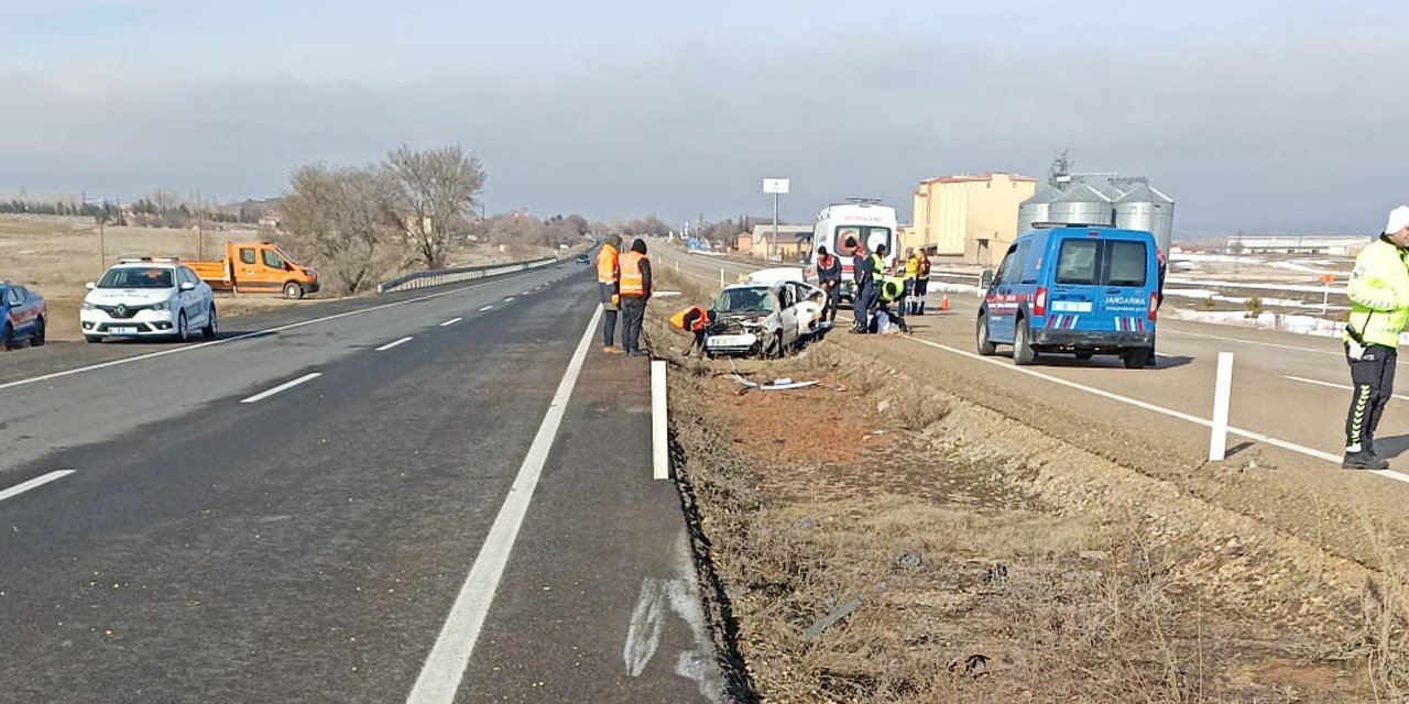Akrabalarının yanına giden depremzede aile kaza yaptı: 1 ölü, 3 yaralı