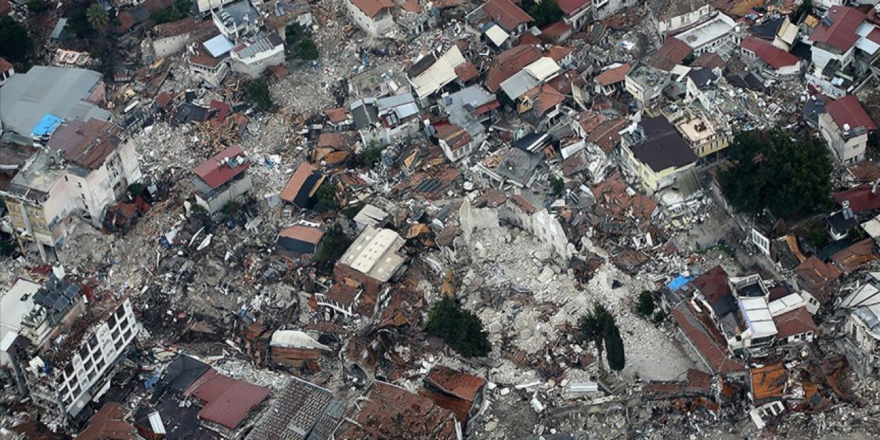 Son Dakika: Depremde can kaybı sayısı 42 bin 310'a yükseldi