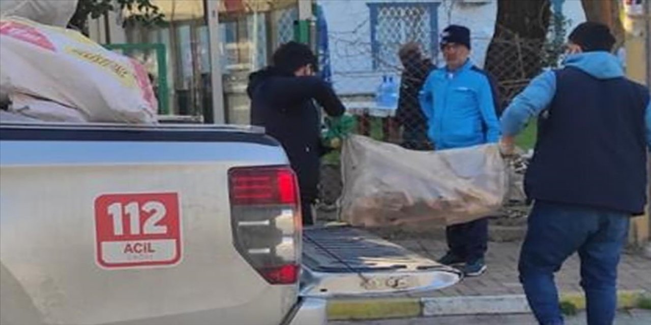 Deprem bölgelerinde afetzedelerin ısınması için 38 bin ton odun dağıtıldı