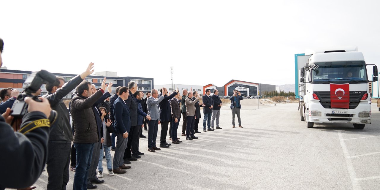 Konya Konteyner Kenti için 10 TIR daha yola çıktı