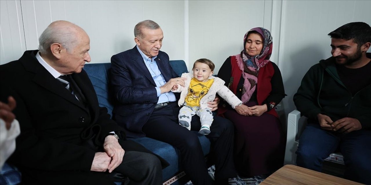 Cumhurbaşkanı Erdoğan, Adıyaman'da konteyner kenti ziyaret etti