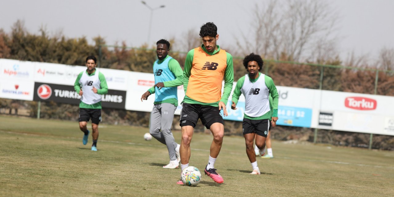 Konyaspor’un yeni transferleri Giresunspor maçında forma giyebilir