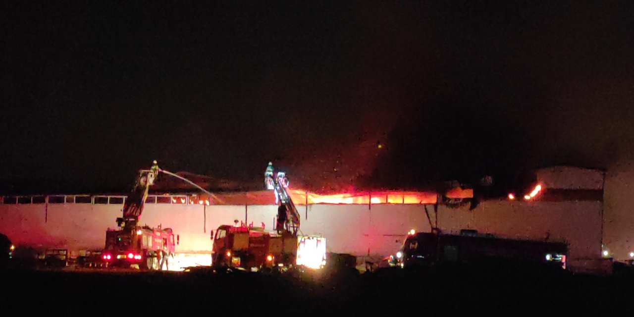 OSB’de fabrika yangını: 4 işçi dumandan etkilendi