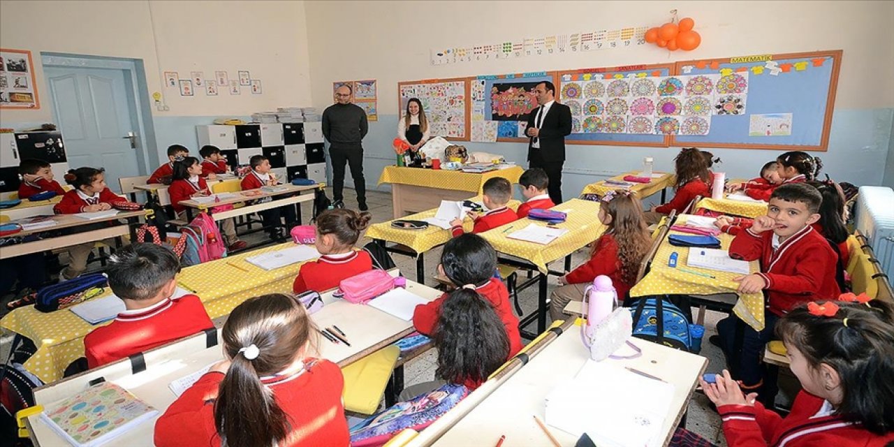 Konya’ya 11 bin 985 depremzede öğrencinin nakli yapıldı