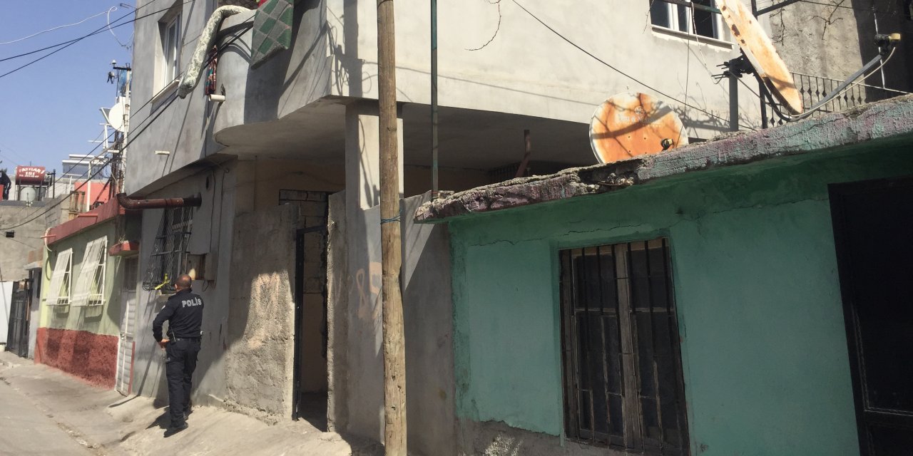 Eve giren arkadaşları korkunç manzarayla karşılaştı