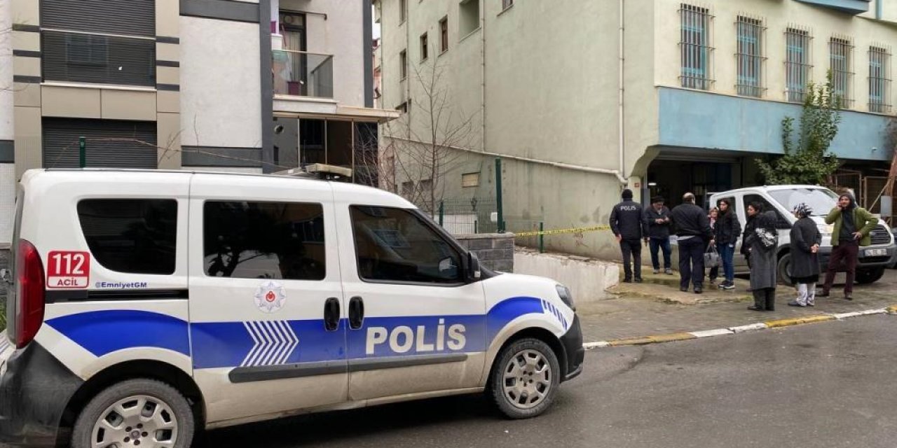 Tartıştığı karısını defalarca bıçaklayıp öldürdü, 5. kattan atlayarak canına kıydı