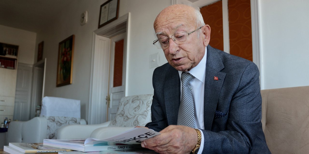 Konya’da 25 torun sahibi 84 yaşındaki Dede, ortaokulu bitirdi!