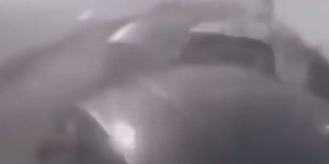 Otoyolda TIR ve kamyon dahil 42 araç birbirine girdi: 36 yaralı