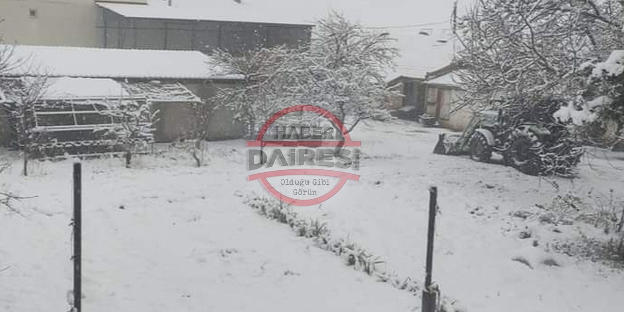 Konya’nın ilçelerine kar yağıyor! Beyşehir ve Kadınhanı beyaz örtüyle kaplandı