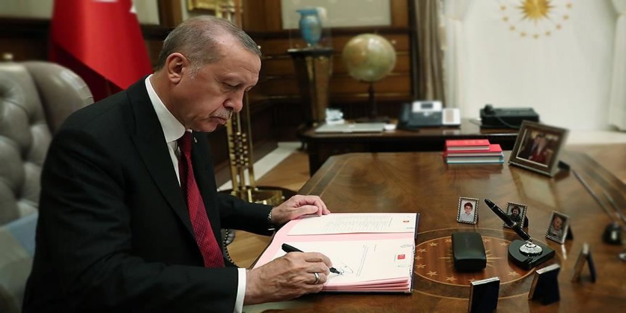 Cumhurbaşkanı Erdoğan 12 üniversiteye rektör atadı