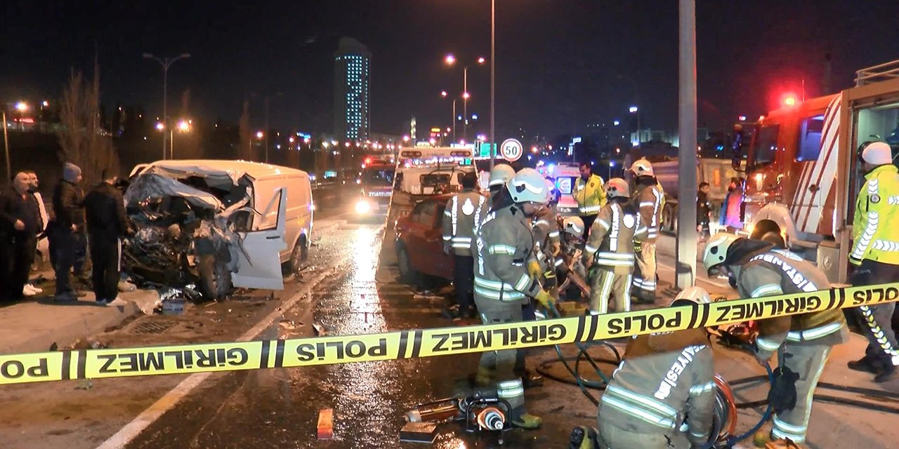 16 yaşındaki sürücü kaza yaptı: 1 ölü, 2 yaralı