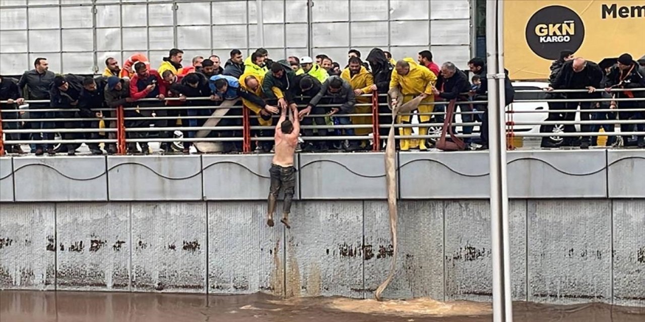 Şanlıurfa ve Adıyaman'ı sel vurdu: Can kayıplarımız var