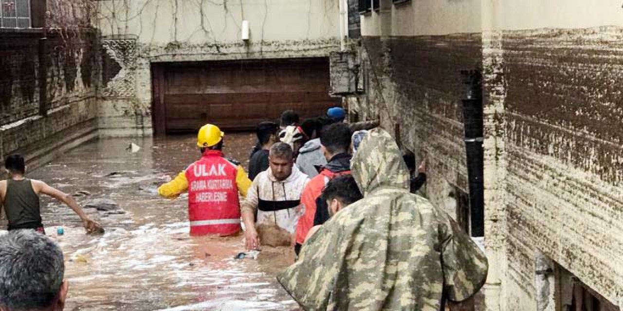Son Dakika: Şanlıurfa’daki selde 5 kişinin cansız bedenine ulaşıldı