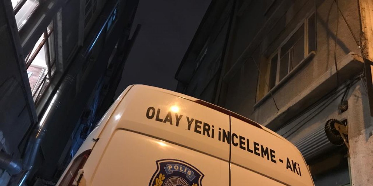 Konya’da emekli polis babasını o halde gören oğlu telefona sarıldı